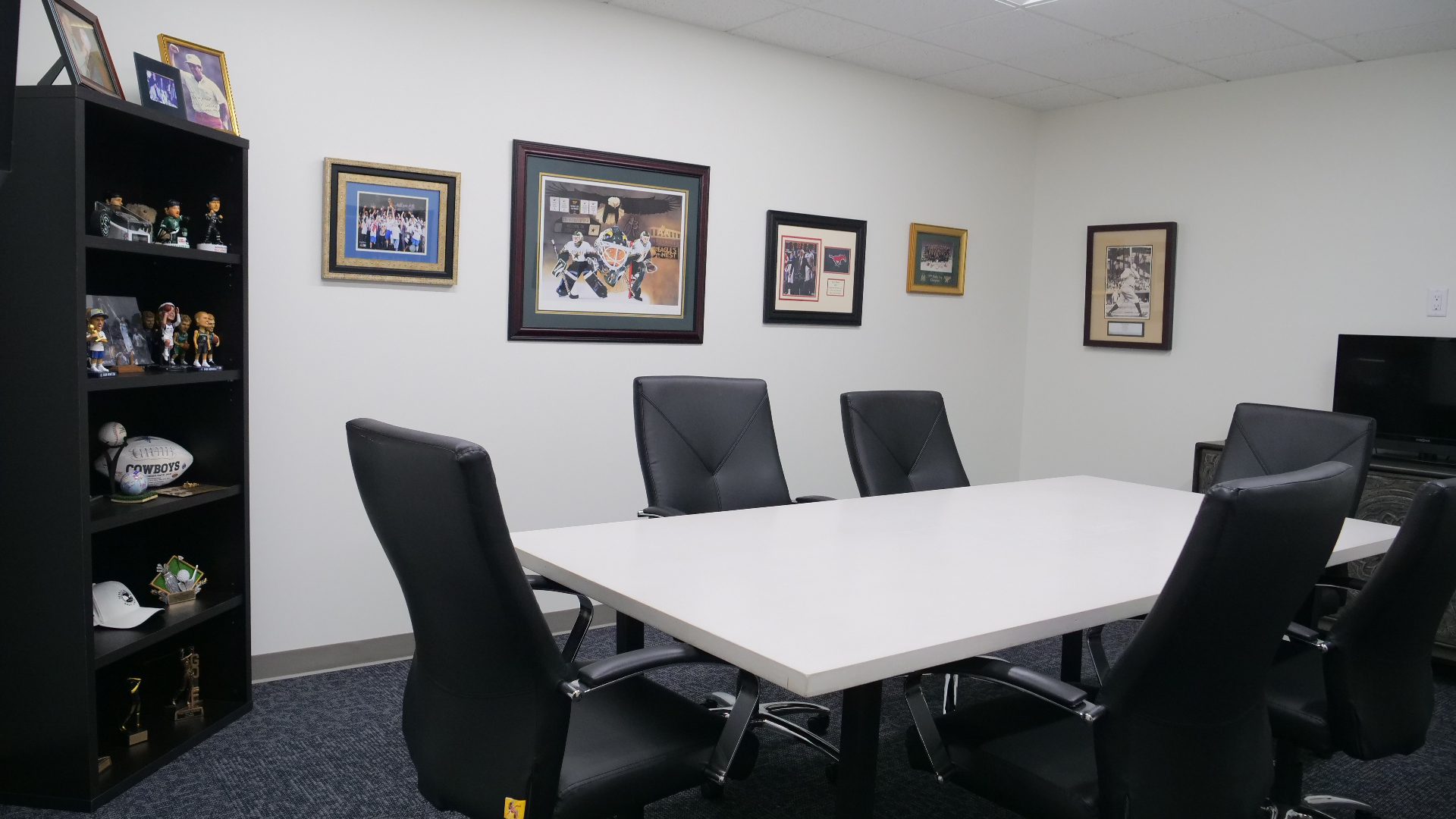 Smaller meeting room at Webb Family Law